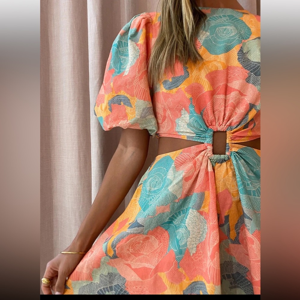 Floral Mini Dress with Belt - Picture 4 of 10